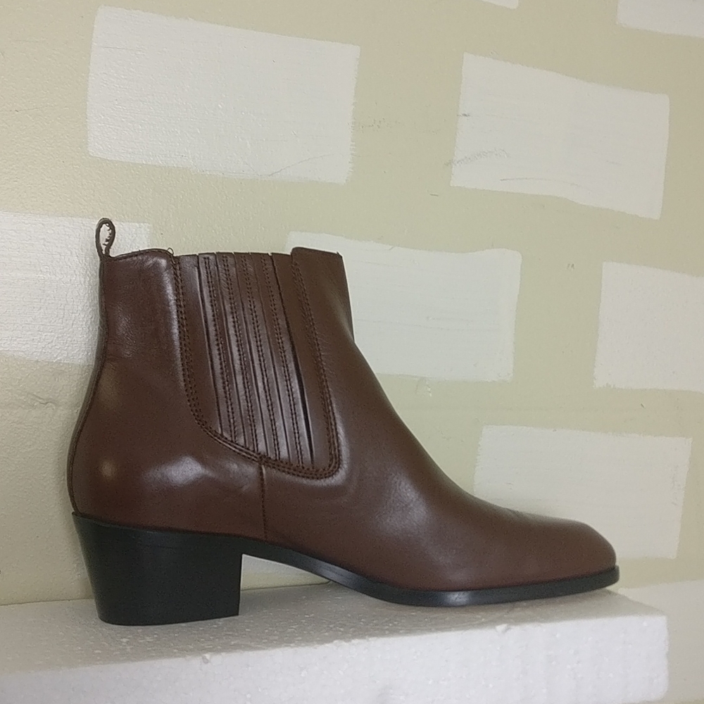 Leather Boot Beatles boot J.Crew Chelsea Boot 100%LEATHER in & out Wmn 8us NEW - Picture 3 of 6